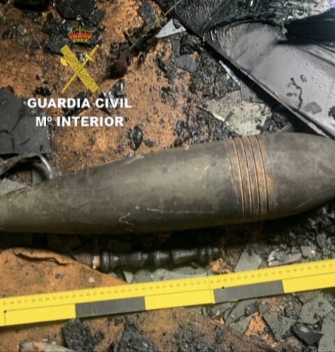 La Guardia Civil desactiva un artefacto explosivo en Cambados