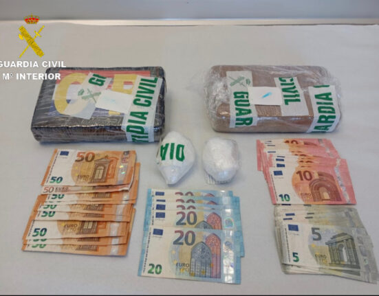 La Guardia Civil desarticula un grupo criminal dedicado al tráfico de drogas en A Estrada