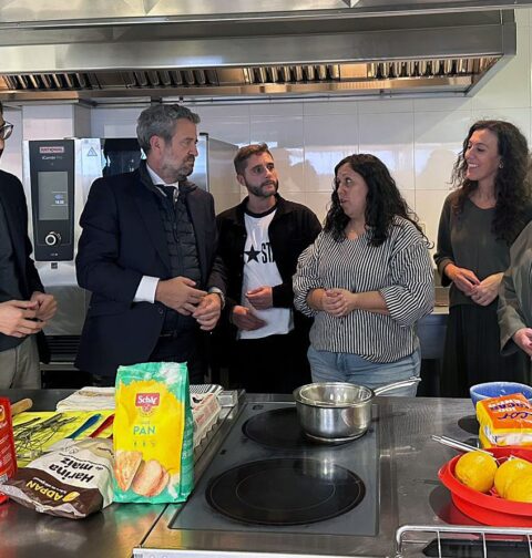 Diputados del PPdeG en el Congreso y en el Parlamento gallego mantuvieron un encuentro con representantes de la Asociación de Celíacos de Galicia (ACEGA) en Santiago