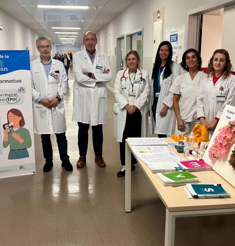 El área sanitaria de Vigo visibiliza la EPOC: Neumología realiza pruebas respiratorias en el Álvaro Cunqueiro por el Día Mundial