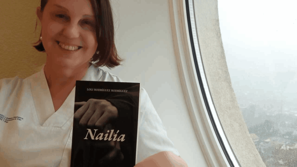 Loli Rodríguez, celadora del Meixoeiro, viene de publicar “Nailía”, novela ganadora del premio “Torrente Ballester” 2024.