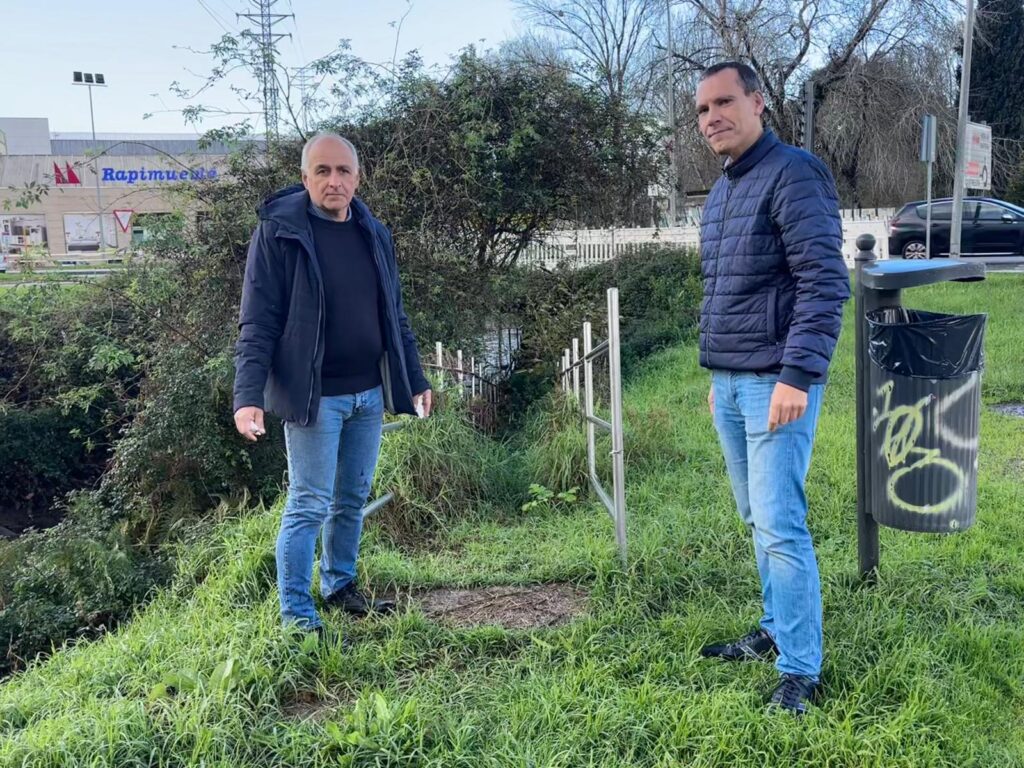 El PP de Vigo critica el abandono del paseo del Lagares por parte del gobierno de Caballero, con zonas intransitables y en riesgo de inundación