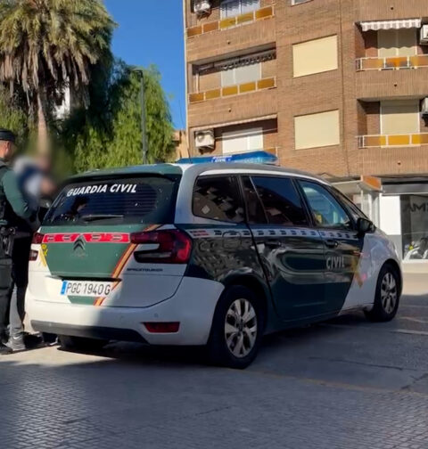 Desarticulado un grupo criminal por estafar a 85 ancianos haciéndose pasar por revisores de la luz por todo el país