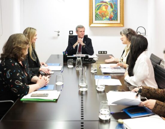 Rueda destaca el compromiso de la Xunta con las familias monoparentales y recuerda que Galicia fue de las primeras comunidades en darles un reconocimiento específico