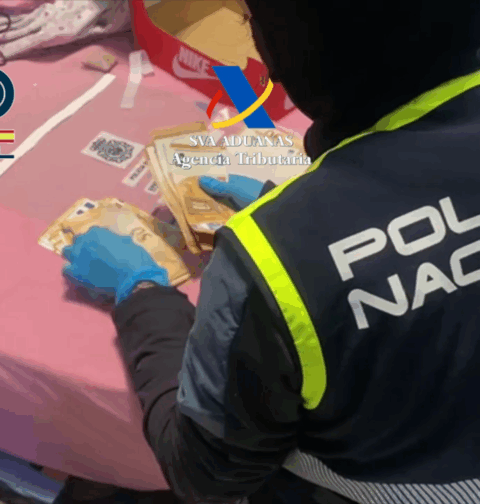 Desarticulada una organización criminal especializada en el envío de marihuana a Alemania y Polonia