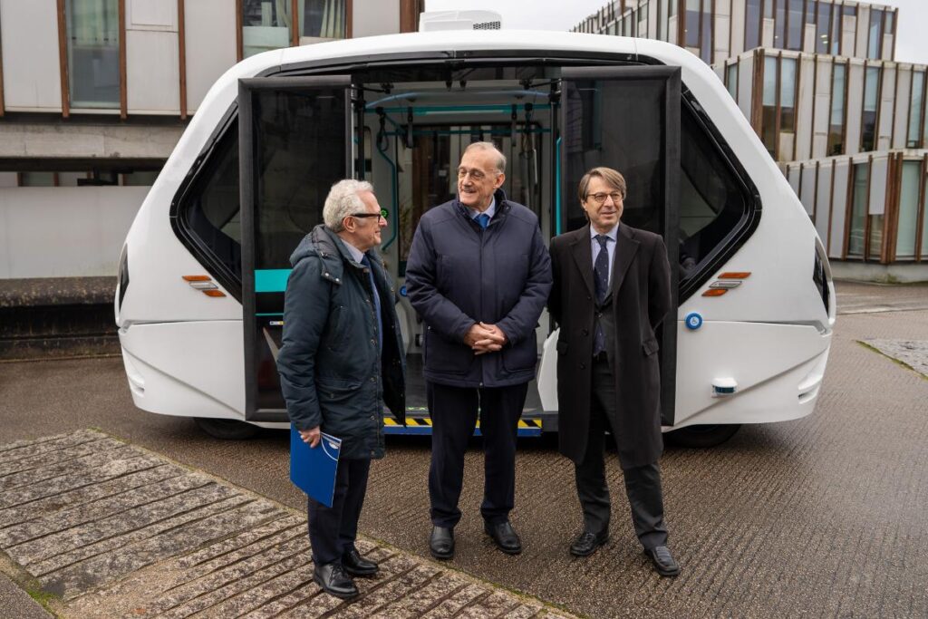 Corgos destaca la colaboración público-privada en el ámbito de la inteligencia artificial y la innovación como clave para sectores estratégicos como la automoción