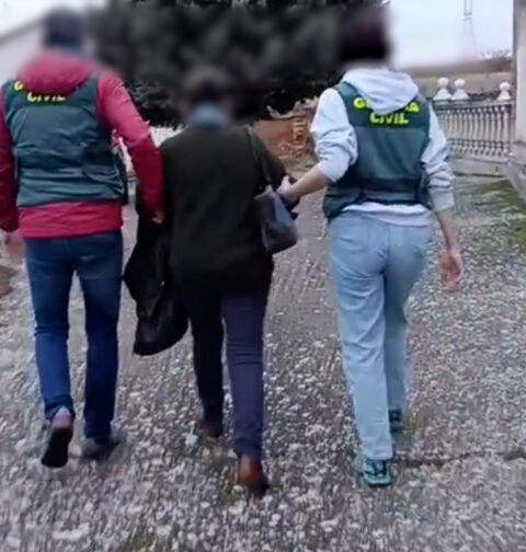Detenidos por segunda vez en Burgos una falsa doctora y su hijo por recetar sin licencia y prescribir terapias inventadas