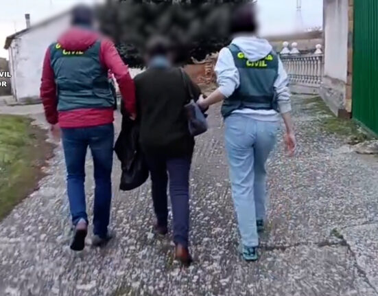 Detenidos por segunda vez en Burgos una falsa doctora y su hijo por recetar sin licencia y prescribir terapias inventadas