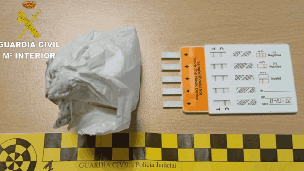 La Guardia Civil detiene a un varón en O Porriño por un delito contra la salud pública