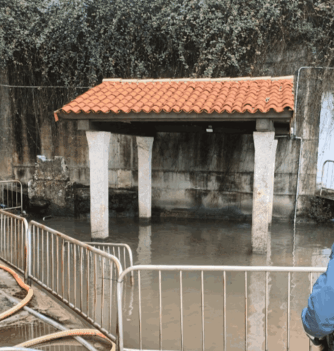 El Seprona de la Guardia Civil denuncia un vertido en un lavadero de Cangas