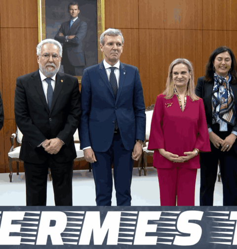 Rueda asiste al acto de toma de posesión de la Valedora do Pobo