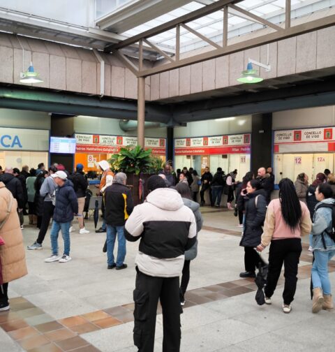 El BNG de Vigo urge más personal en el Padrón ante el “colapso y colas eternas” en la oficina del Concello