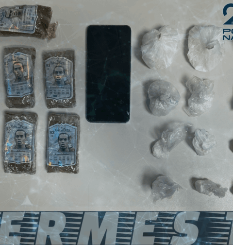 Detenido en Vigo tras huir de la Policía Nacional con droga en el centro de la ciudad