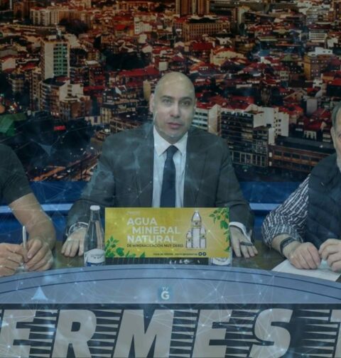 Florencio Bermello y Antoni Juste  debaten en ForoHermes  sobre la actualidad en Vigo_ asociaciones vecinales, vivienda, inseguridad y desfile de las Fuerzas Armadas