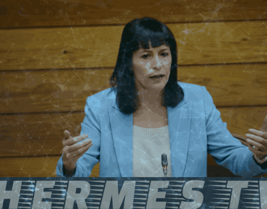 Pontón propone un plan para luchar contra las horas extra ilegales que suponen un fraude de 160 M€ anuales a los trabajadores