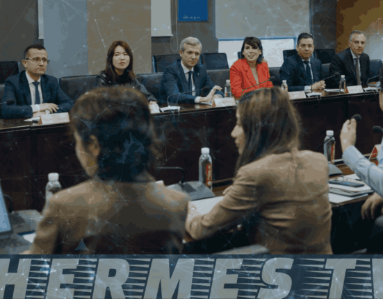 Rueda centra su primera jornada en China en reforzar y explorar nuevas relaciones comerciales y económicas en el sector de la automoción