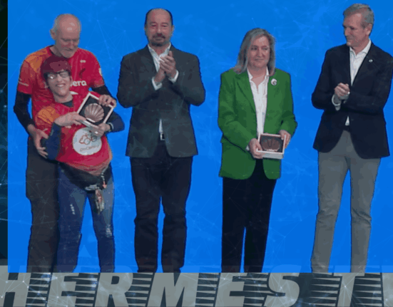 Rueda destaca en Vigo el "crecimiento espectacular" del Camiño Portugués da Costa, que multiplicó su afluencia en la última década