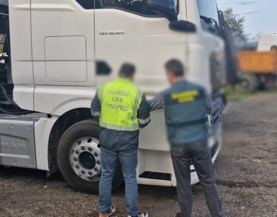 Destapada en Pontevedra y Vigo una trama millonaria de estafa con vehículos industriales