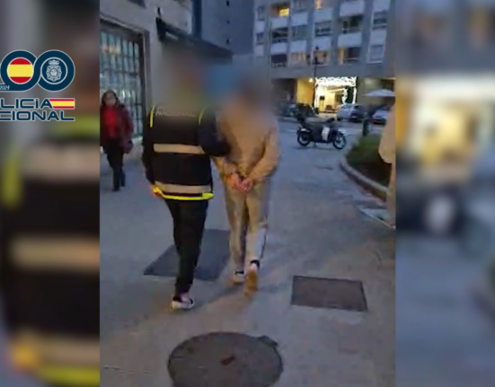 La Policía Nacional detiene en Vigo a una mujer por sustraer joyas en domicilios donde trabajaba asistiendo a personas mayores  