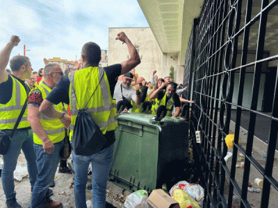 Paro total en la recogida de basura de Vigo al inicio de la huelga indefinida por un convenio digno