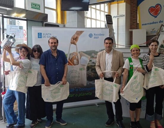 La Xunta pone en valor en Vigo las iniciativas a favor de la dinamización del comercio local y del consumo sostenible