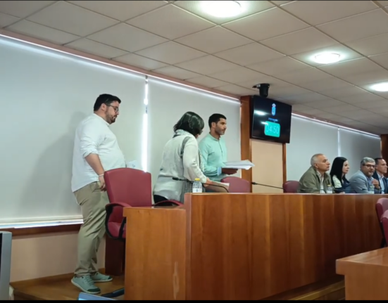 El BNG de Vigo abandona el Pleno del Saltamontes en protesta por la negativa de Caballero a comparecer
