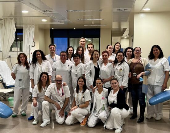 El Álvaro Cunqueiro reorganiza la actividad del Hospital de Día Oncohematológico y mejora sus infraestructuras