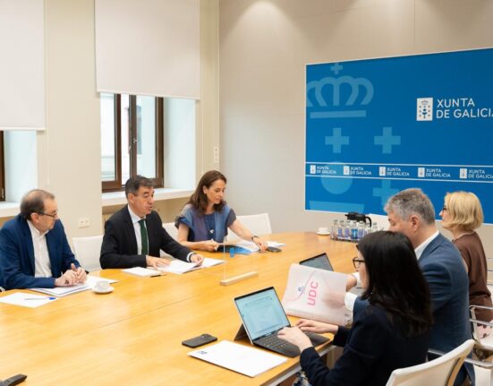 La Xunta y las tres universidades cierran el acuerdo para que a PAU refleje mejor la preparación del alumnado gallego y dé más seguridad en el proceso