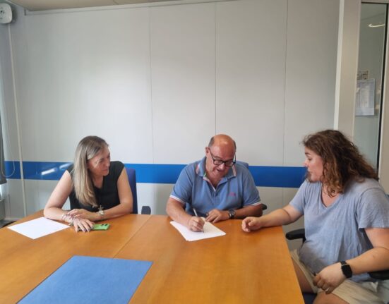 La Xunta refuerza el personal del instituto Alexandro Bóveda, en Vigo, con un nuevo profesor y un orientador