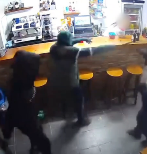 Desmantelada una banda formada por vecinos de Vigo que asaltaba bares de madrugada en el sur de Pontevedra