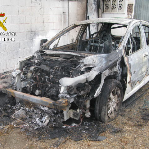 La Guardia Civil investiga a diez menores por robos y graves daños materiales en Cambados