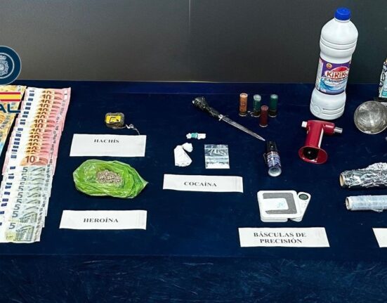 Desarticulado un punto de venta y cocinado de droga en la calle Aragón de Vigo