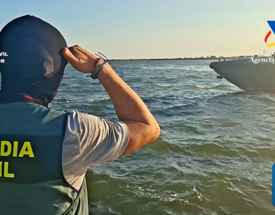 Detenidos diez integrantes de una organización criminal tras el ataque a tiros a una patrullera de la Guardia Civil en aguas de Huelva