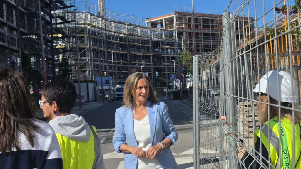 Luisa Sánchez PPdeVigo insta a Caballero la captar el mensaje de la ciudad y destinar 60 millones de las arcas municipales para afrontar el problema de la vivienda