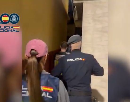 La Policía Nacional localiza a 74 migrantes en situación irregular en un inmueble de Ceuta